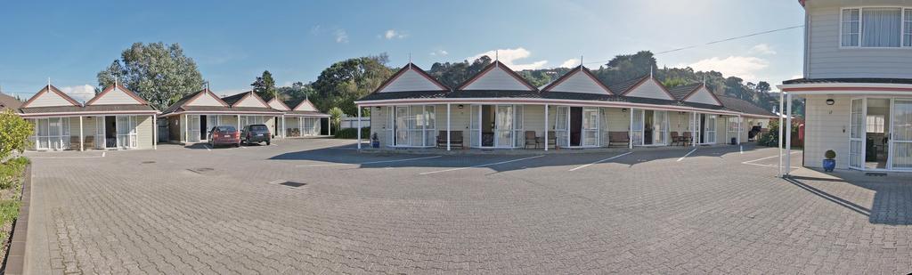 Settlers Motor Lodge Лоуэр-Хатт Экстерьер фото