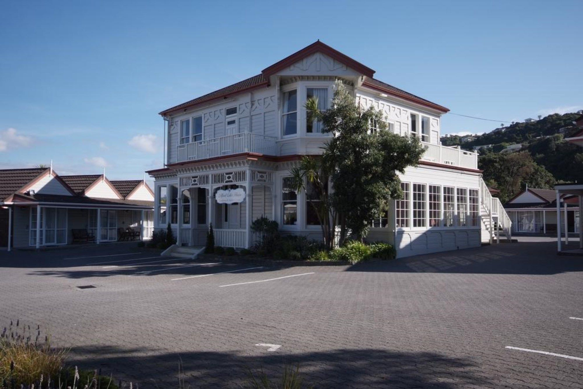 Settlers Motor Lodge Лоуэр-Хатт Экстерьер фото