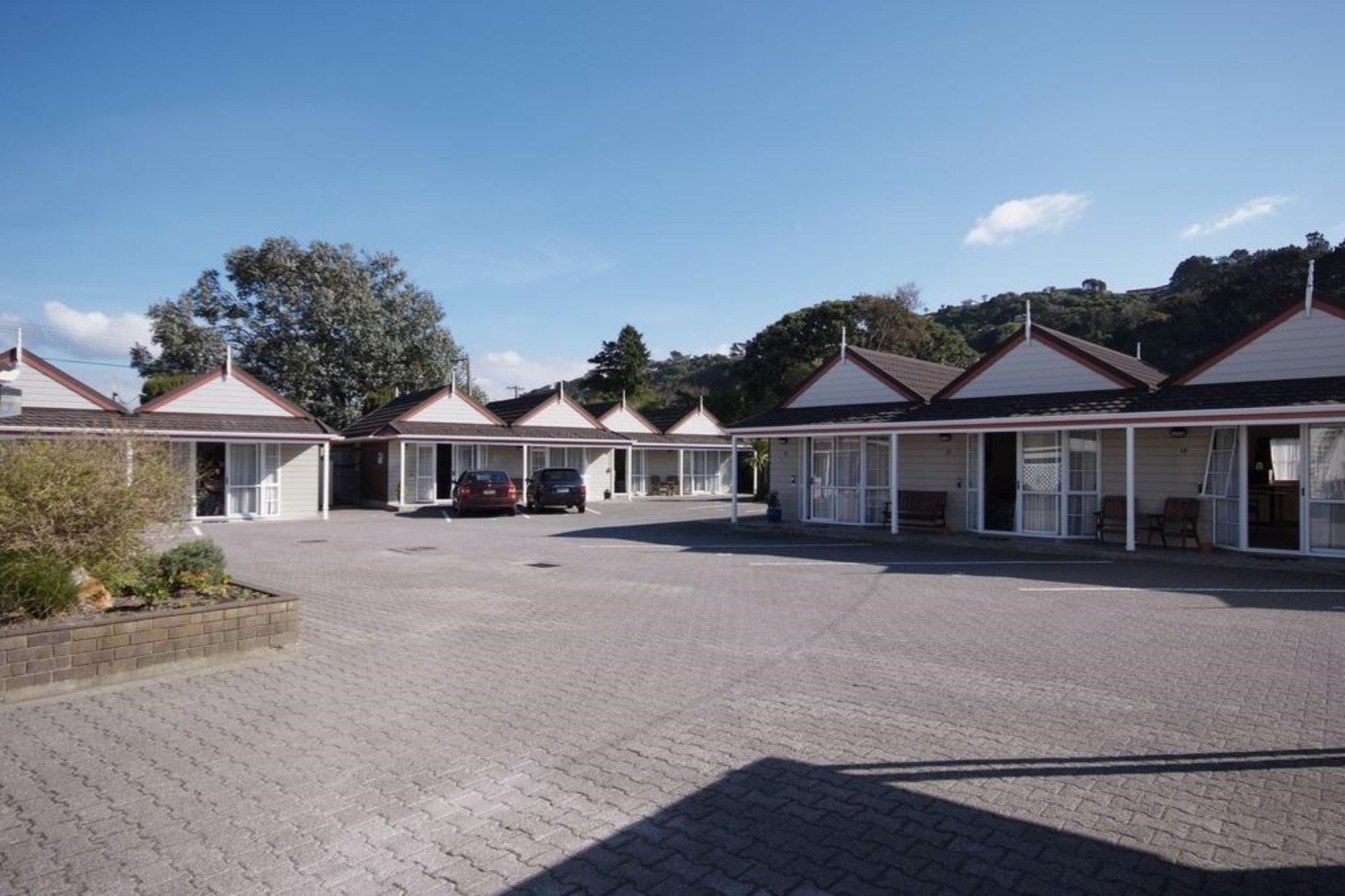 Settlers Motor Lodge Лоуэр-Хатт Экстерьер фото